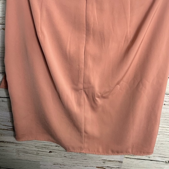 Banana republic faux wrap pink skirt size 2P - Picture 4 of 6